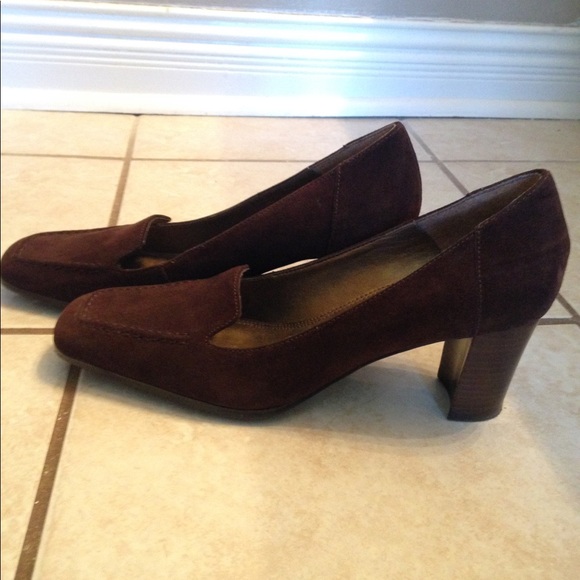 Heels - Picture 4 of 6